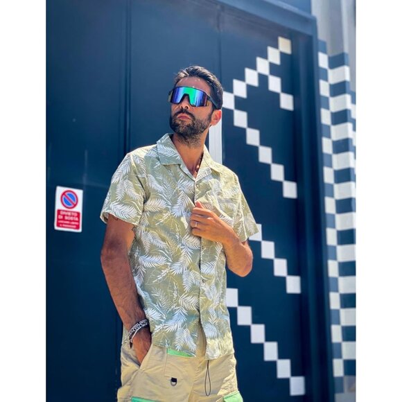 Men's Hawaiian Floral Shirts Cotton Linen Button Down Tropical Holiday Beach - Picture 3 of 5